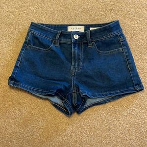Pacsun- size 24- shortie